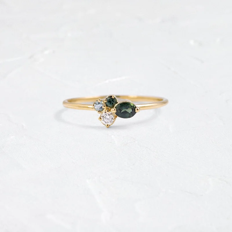 Women’s signet rings with bold family crests -Bubbled Mini Cluster Ring in Evergreen