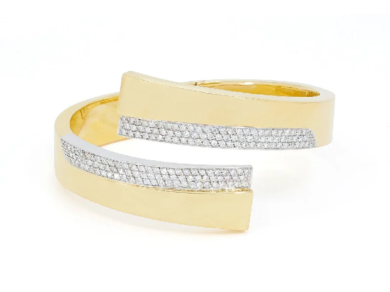 Bangles with interlocking links for uniqueness -Vintage Carlo Weingrill Diamond Bangle Bracelet in 18K