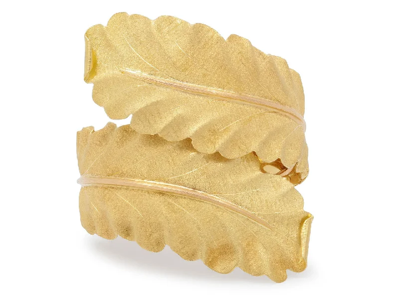 Bracelets with spiral designs for eye-catching twist -Buccellati Leaf Bangle Bracelet in 18K Gold