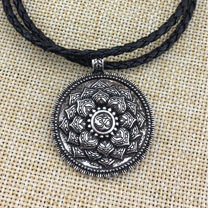 Best necklaces and pendants for everyday wear with minimalist designs-Antique Silver Om Lotus Mandala Pendant Necklace