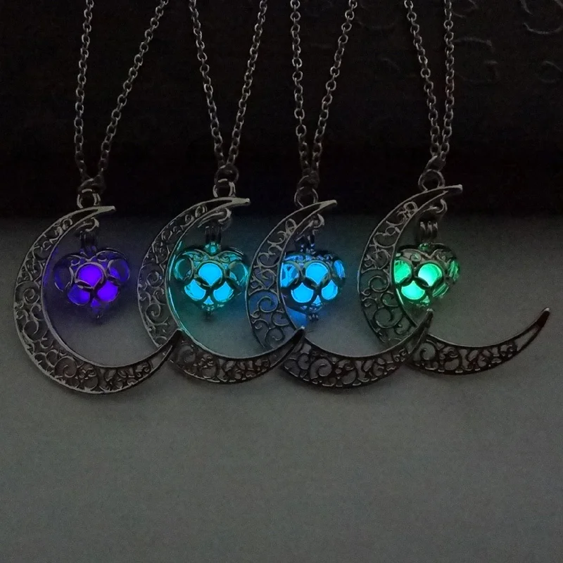 Necklaces and pendants with sun and moon motifs for a celestial-inspired design-Glowing Heart of the Crescent Moon Pendant Necklace